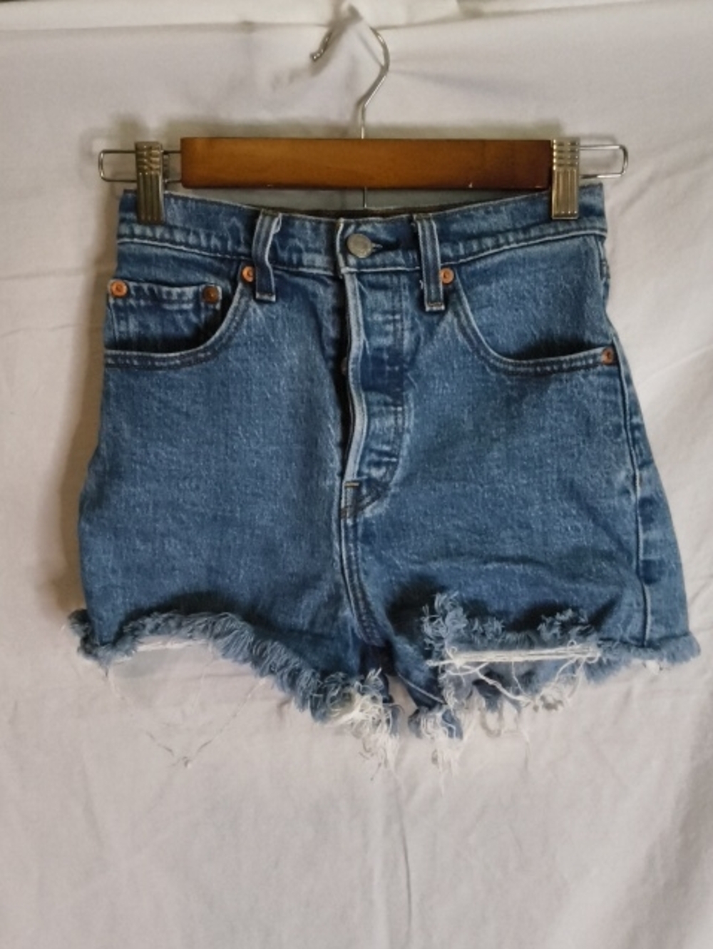 Levi's Distressed Denim Shorts Size 24 High Waisted